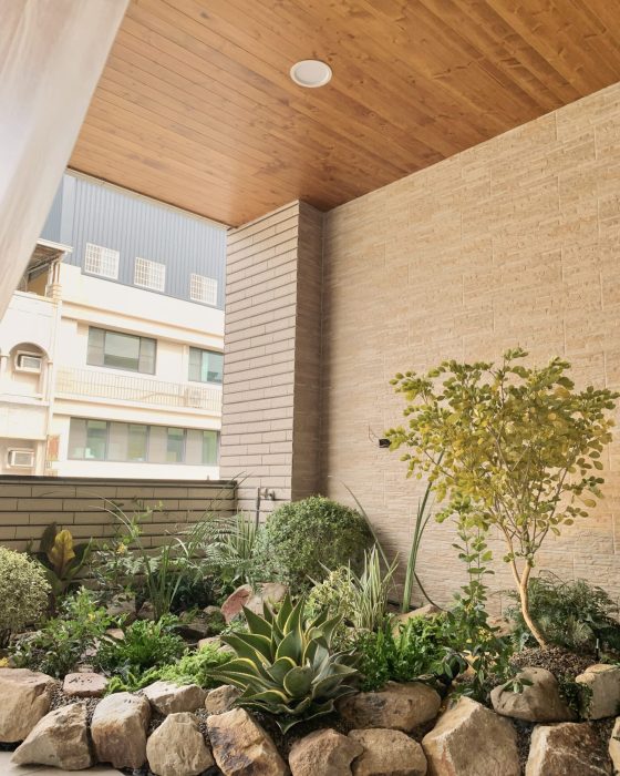 D61CD177-77FF-4CF0-B833-99CB75421DEF